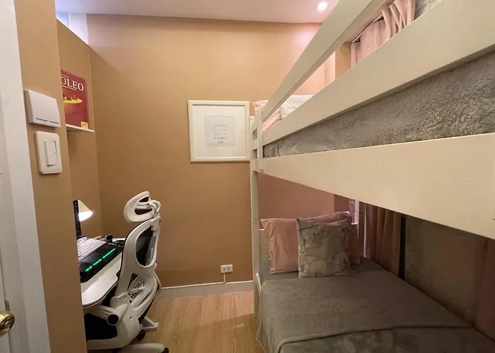 Smdc Trees Residences Tower 1 - 2br Newly Renovated Staycation